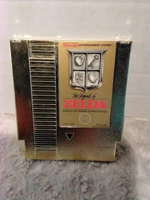 1986 The Legend of Zelda (Nintendo) Gold Cartridge Tested Working. SEE PHOTOS  - Image 1 of 4