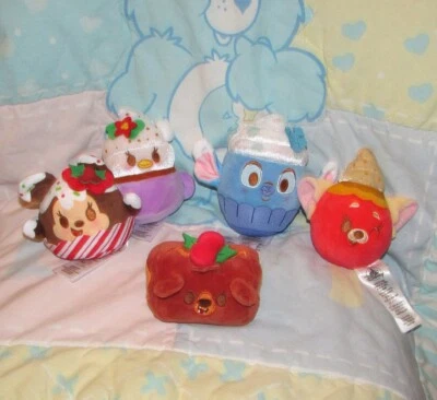 Lote de 5 Peluches Disney Parks Munchlings Calendario de Adviento 2023 Koda Stitch Mei Daisy Foto 1 de 4