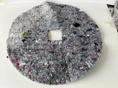 Genuine GM Interior-Rear-Insulator #22697850 OEM NOS - Image 1 of 3