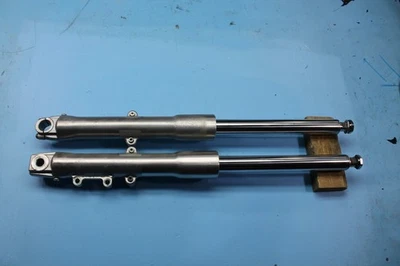 1464 09 HARLEY-DAVIDSON SOFTAIL FLSTC HORQUILLA DELANTERA IZQUIERDA DERECHA SUSPENSIÓN AMORTIGUADORA Foto 1 de 4