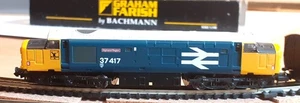 GRAHAM FARISH 371155 CALIBRE N CLASE 37/4 DIÉSEL 37417 'HIGHLAND REGION' B.R. AZUL - Imagen 1 de 9