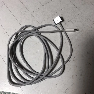 Genuine OEM Apple USB-C to MagSafe 3 Cable (2 m) 2 Meter A2363 - Image 1 of 4