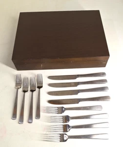 Lotto di 12 coltelli Hampton argentiere forchette inox Cina 199 e custodia in legno - Foto 1 di 17