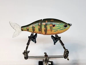 Glide Bait: Custom 6 Inch 2 Ounce Slow Sink Glide Bait Fishing Lure + 2 Tails - Picture 1 of 5