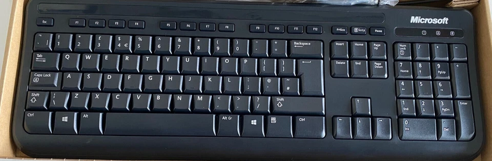 Microsoft 400 Wired Englische Tastatur Keyboard 1366  Schwarz - Bild 1 von 4