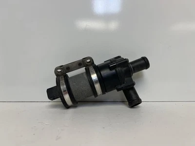 1999-2006 Audi TT MK1 MANUAL Quattro Engine Auxiliary Water Pump 078965561 (MK) Foto 1 de 4