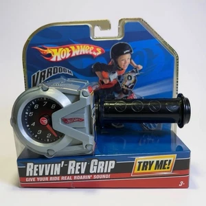 Mattel’s Hot Wheels Revvin’ Rev Grip For Bicycles 2014 - Picture 1 of 5