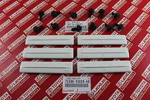 Toyota FJ Cruiser 2007-2014 OEM Genuine Roof Drip Rack Removal Kit Cover Clips - Picture 1 of 4