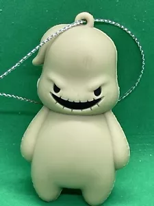 Disney Oogie Boogie Nightmare Before Christmas ornamento PVC look argilla - Foto 1 di 3