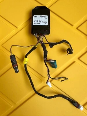 BMW F30 F31 F32 F36  3/4 Series OEM Mirror Control Unit Right Side Mirror Wiring - Image 1 of 2