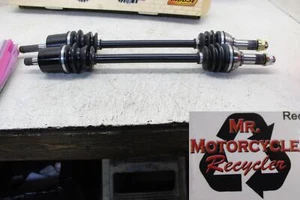 16 CAN-AM DEFENDER HD10 OEM REAR LEFT RIGHT DRIVE CV AXLES PIVOTS SHAFTS D32D - Foto 1 di 4