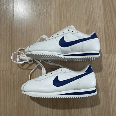 ZAPATILLAS NIKE CLASSIC CORTEZ BASIC (GS) BLANCO/AZUL NIÑOS TALLA 2 1/2 Foto 1 de 4