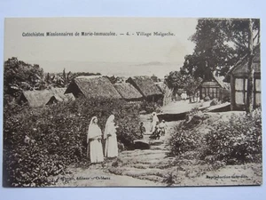 05E21 CPA Missionare der Katecheten Marie Immaculate - 4 - Dorf Malagasy - Imagen 1 de 2