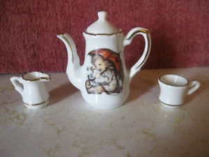 VINTAGE HUMMEL MINI TEA POT COFFEE CUP AND CREAMER MADE IN GERMANY - Picture 1 of 3