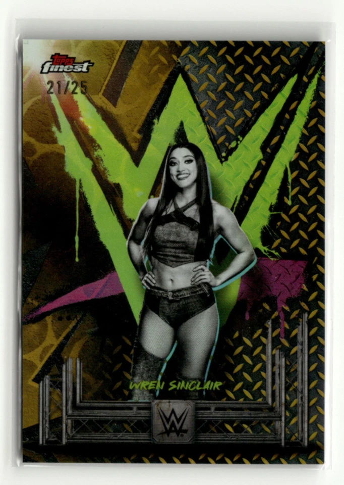 Wren Sinclair 2025 Topps Finest WWE Gold 21/25 Uncommon [kbs46 - Image 1 of 2