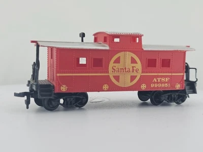 Life Like Santa Fe Caboose Ho Scale Train Car ATSF 999851 Red Roof - Image 1 of 4