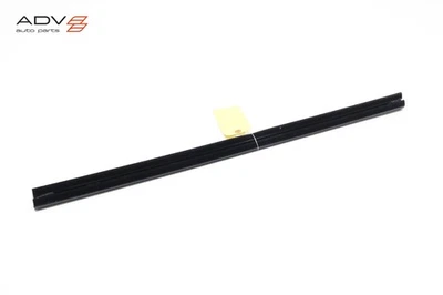 Chrysler Pacifica 2017-2025 puerta delantera izquierda ventana interior resistente a la intemperie sello OEM Foto 1 de 4