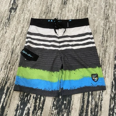 Bermuda de banho MAUI & SONS BOARD Surf Praia Férias Preto Branco Azul 34 - Imagem 1 de 4