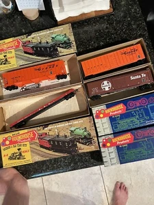 Lot Of 4 Roundhouse HO Scale Santa Fe Rio Grande 50' Covered Hopper Box Cars - Picture 1 of 11