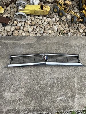 1962 buick skylark grill. - Image 1 of 4