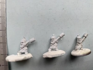 PICKELHAUBE BOMBARDIER GNOME/ METAL MINIATURE P103 - Imagen 1 de 1