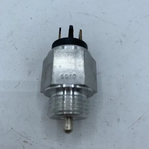 1.860.010 EPS INTERRUTTORE LUCE RETROMARCIA AUDI PORCHE VOLKSWAGEN 924 GOLF POLO - Picture 1 of 4