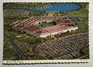 Aerial View Of The Pentagon Arlington, Virginia Postcard (E1) - Picture 1 of 2