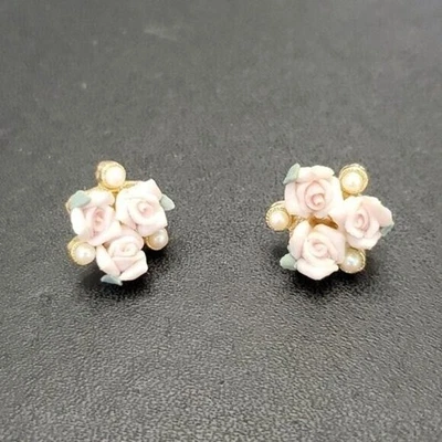 Pendientes flor rosa chapados en oro Foto 1 de 4