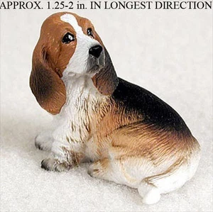 Basset Hound Mini Hand Painted Figurine Hand Painted - Picture 1 of 1