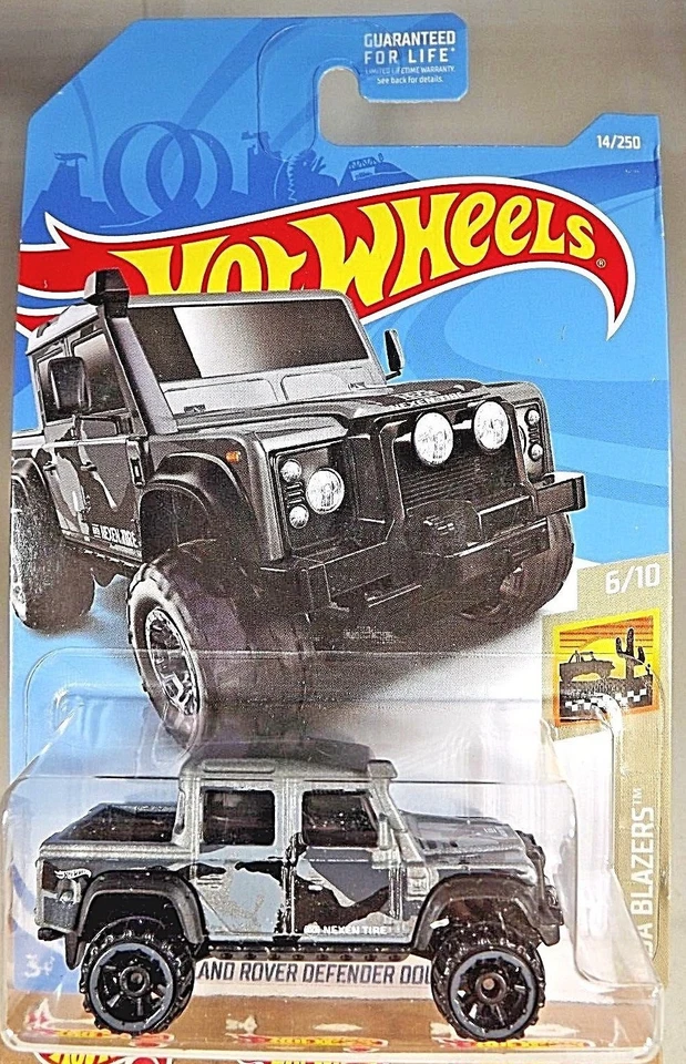 Hot Wheels #14 Baja Blazers 2019 6/10 '15 Land Rover Defender doble cabina gris Foto 1 de 4