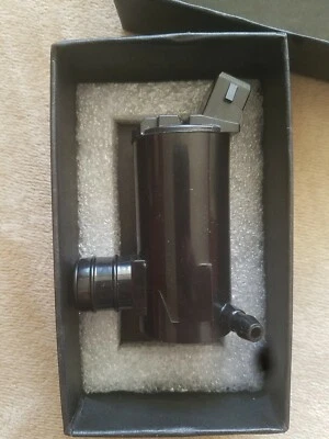 VOLVO Front Windshield Cleaning Washer Pump C70 S40 V50 S60 S80 31349235 - Image 1 of 3