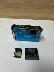 Cámara digital Panasonic LUMIX DMC-TS3 azul Full HD impermeable con tarjeta SD de 32 GB - Imagen 1 de 9