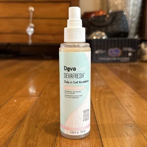 Deva Curl DevaFresh Scalp & Curl Revitalizer 4.39 Fl Oz - Picture 1 of 3