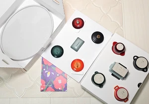 Le Creuset 100th Anniversary Miniatur Cocotte History Collection Steinzeug Neu in OVP - Bild 1 von 19