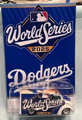 Hot Wheels Dairy Delivery, LA Dodgers Baseball World It's A Custom Real Riders - Изображение 1 из 4