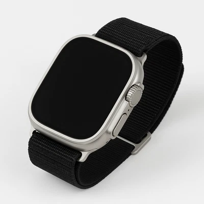 Apple Watch Ultra 2 49mm Titangehäuse mit Nylon Sport Loop Armband Schwarz - Bild 1 von 2