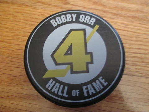 BOBBY ORR No. 4 BOSTON BRUINS Hall Of Fame - Parry Sound, Canada PUCK Black Cover