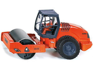 Hamm 3625 Compactor Orange 1/50 Diecast Model Siku