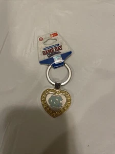 NC Tar Heels Herz Logo Schlüsselanhänger mit Etikett UNC - Bild 1 von 5