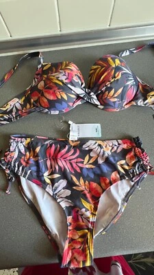 bikini push up - Bild 1 von 4