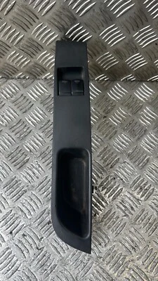 INTERRUPTOR DE VENTANA FRONTAL DERECHA NISSAN MICRA 2003-2012 Foto 1 de 3