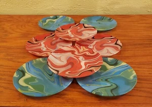 Pier 1 One Imports Remolino Aperitivo Rojo Verde Azul Platos Set 8 Vintage 6" - Imagen 1 de 8