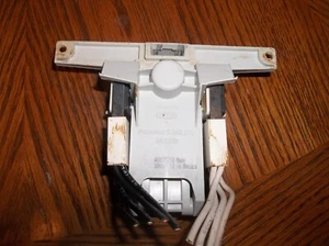 MAYTAG DISHWASHER DOOR LATCH 99002580 FROM MDB8600AWQ - Picture 1 of 2