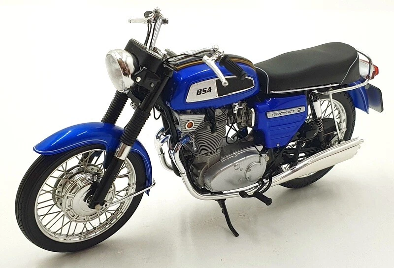 Minichamps 1/12 Scale Diecast 122 130101 - BSA Rocket III 1968 - Metallic Blue - Image 1 of 4