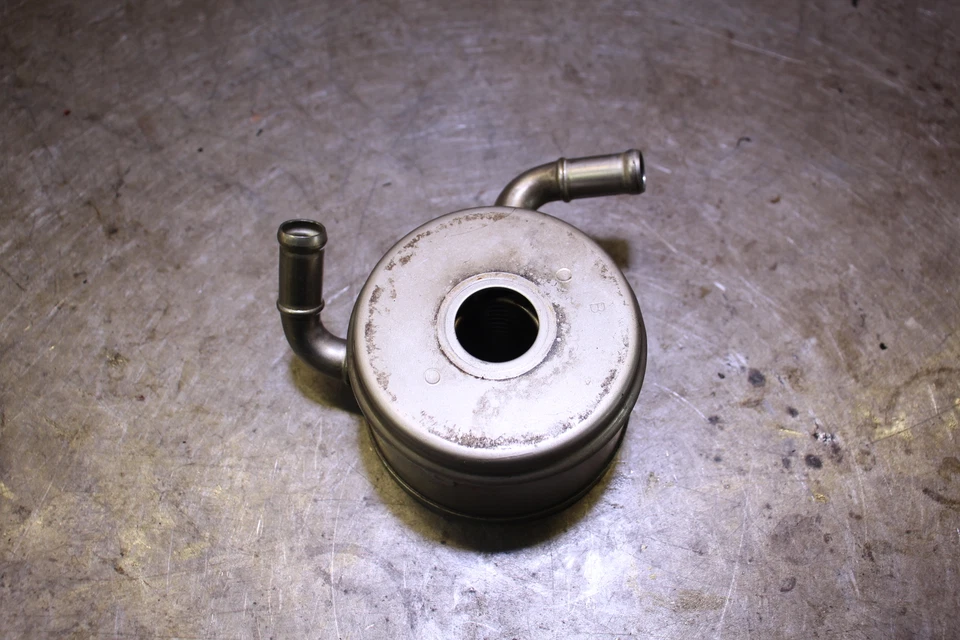 04-06 Yamaha Yzf R1 1000 Oem Oil Cooler - Изображение 1 из 4