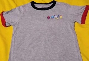 Boys size 5 Marvel Super Heroes Gray graphic T-Shirt - Picture 1 of 2