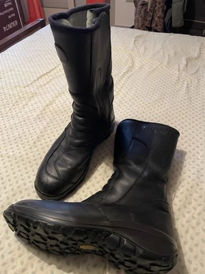 Stivali Moto Pelle Ducati Desmo V2 Monster numero 43 - Immagine 1 di 4