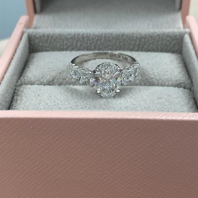 IGI 3.09Ctw (2.01CT) Oval Brilliant Cut  Lab Grown Diamond Ring 14k White Gold - Image 1 of 4