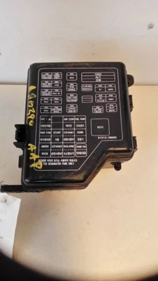 Caja de fusibles compartimento del motor sin ABS compatible con 01-06 SANTA FE 338057 Foto 1 de 4