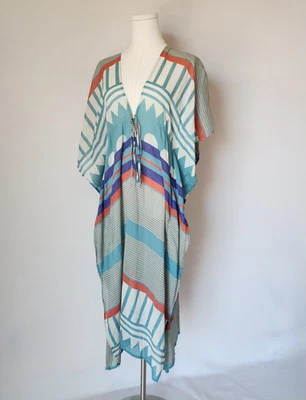 Vestido midi Anthropologie Kaftan Beach estampado geográfico Petite-S NWoT Condiciones Aplicar Foto 1 de 4